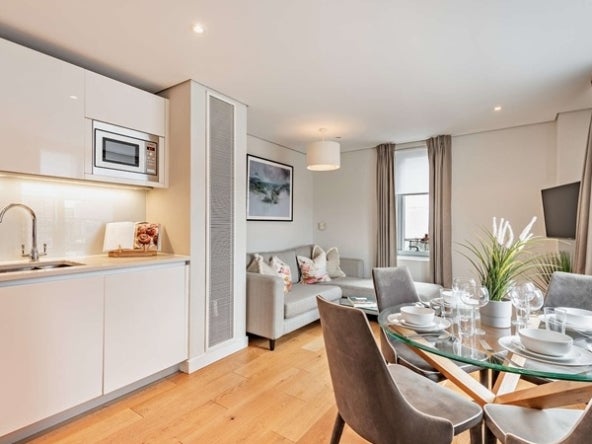 Flat Merchant Square in City of Westminster