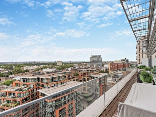Flat Merchant Square in City of Westminster
