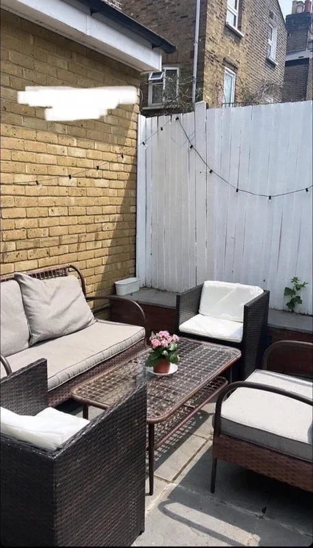 Room Hubert Grove in Greater London