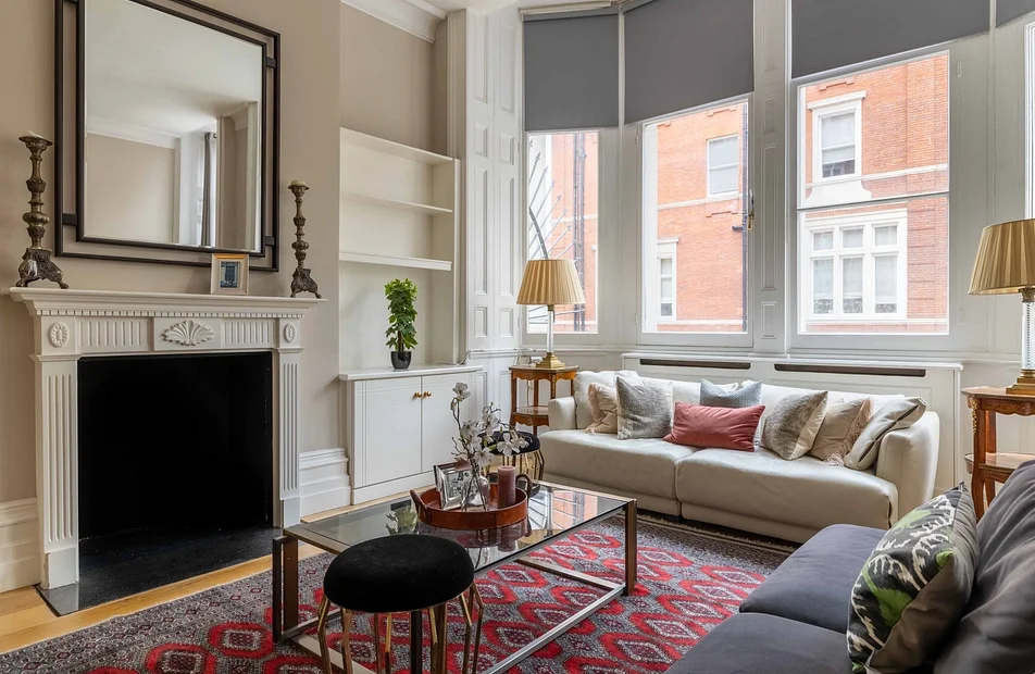 Flat Cadogan Square in Greater London
