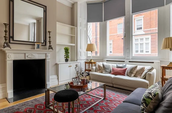 Flat Cadogan Square in Greater London