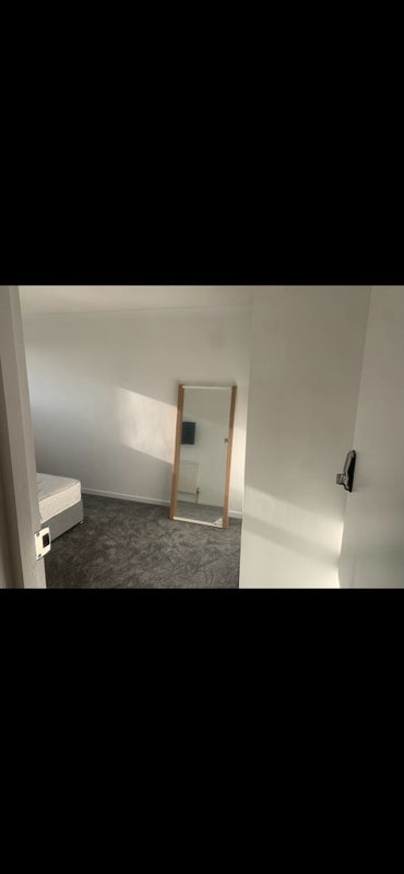 Room Spains Hall Place in Basildon