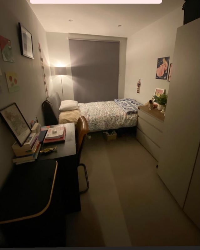 Room Tyssen Street in Greater London