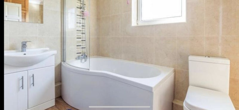 Room Bower Lane in Maidstone