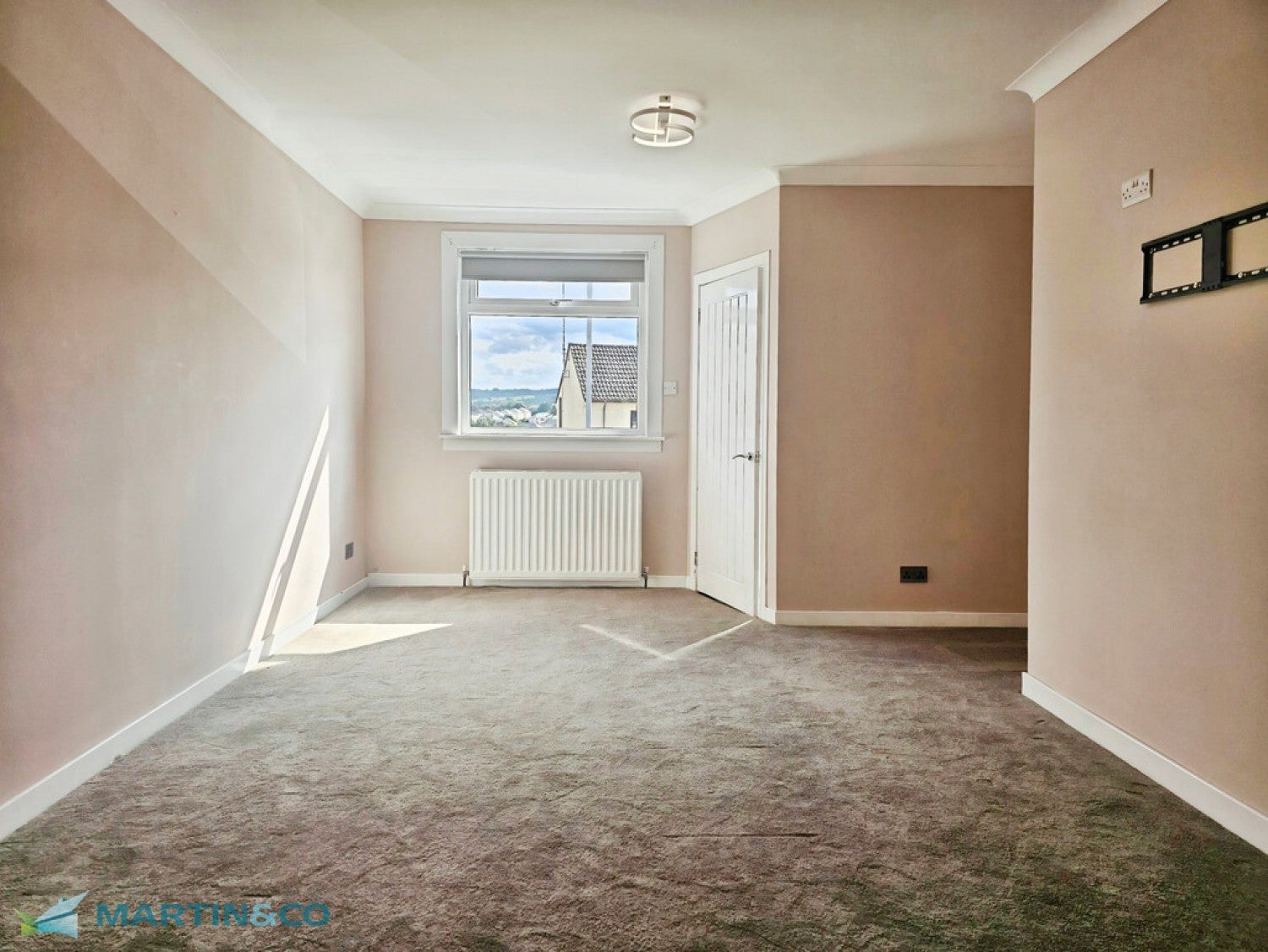 House Elizabeth Crescent in Cumnock