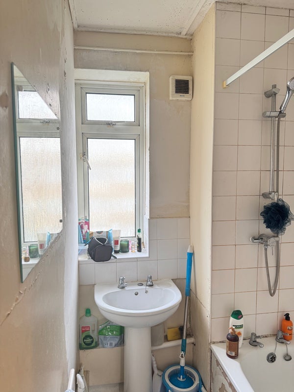 Room Wootton Street in Greater London