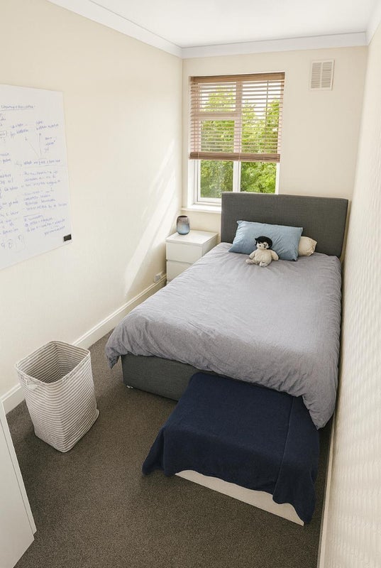 Flat Wootton Street in Greater London