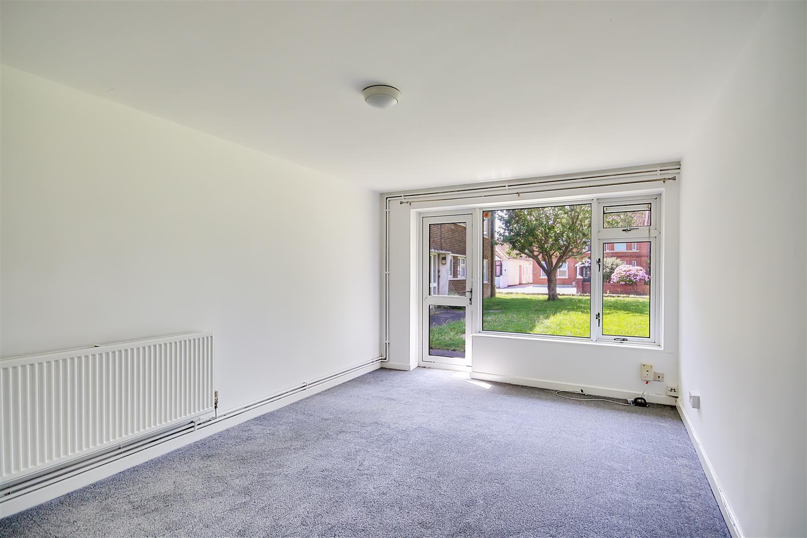 Flat Sompting Road in Adur