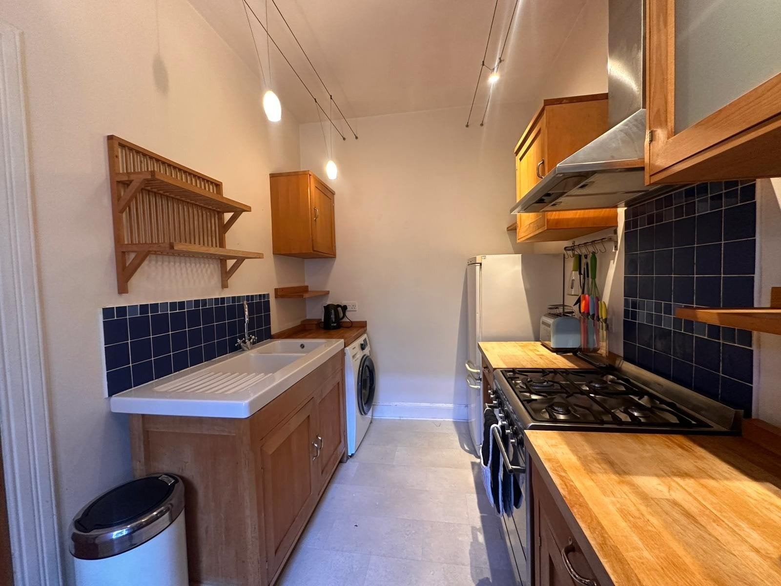 Flat Balmoral Place in City of Edinburgh