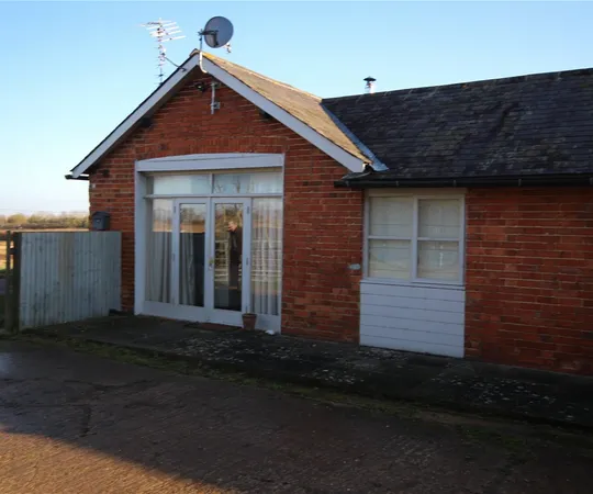 Flat Watling Street in Old Stratford