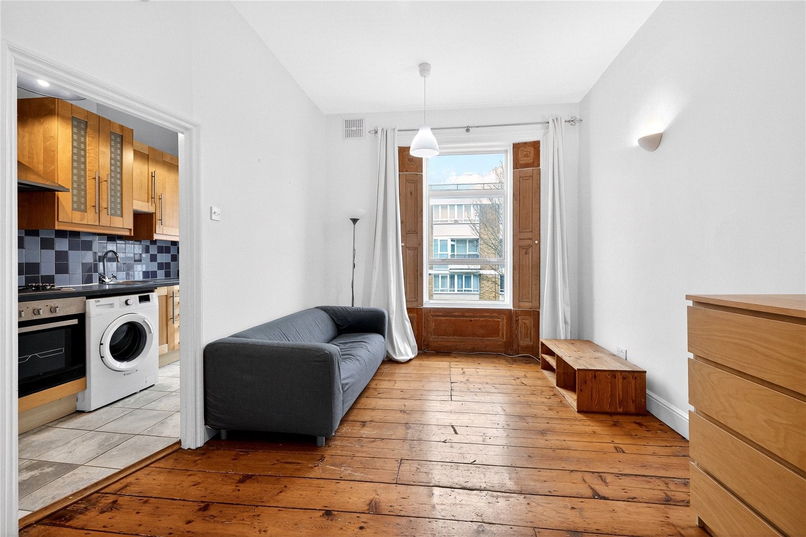 Flat Richborne Terrace in Greater London