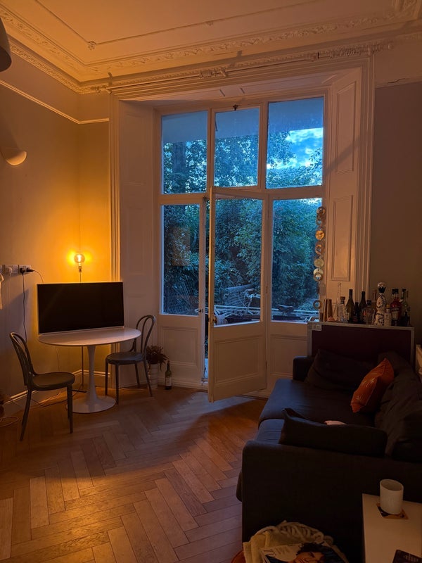 Room Penywern Road in Greater London