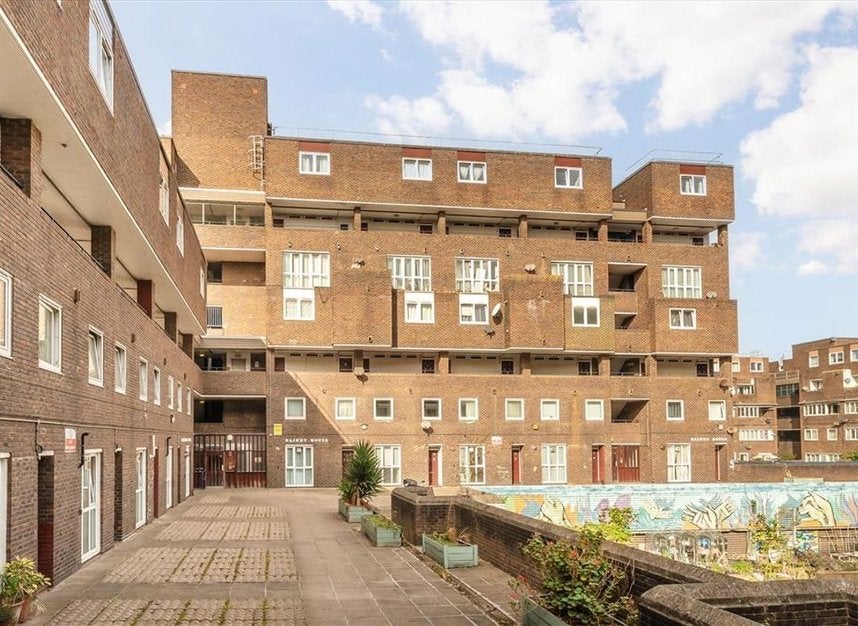 Flat Hotspur Street in Greater London