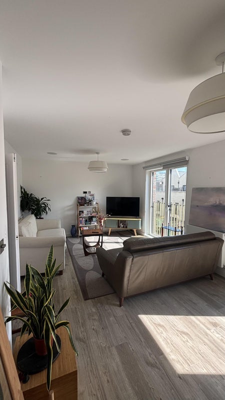 Room Peloton Avenue in Greater London