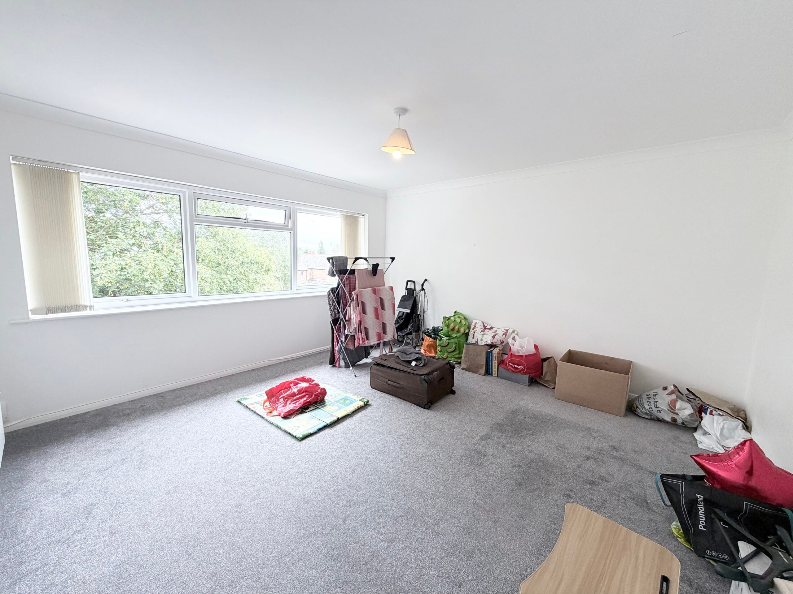 Flat Kirkwood Close in Peterborough