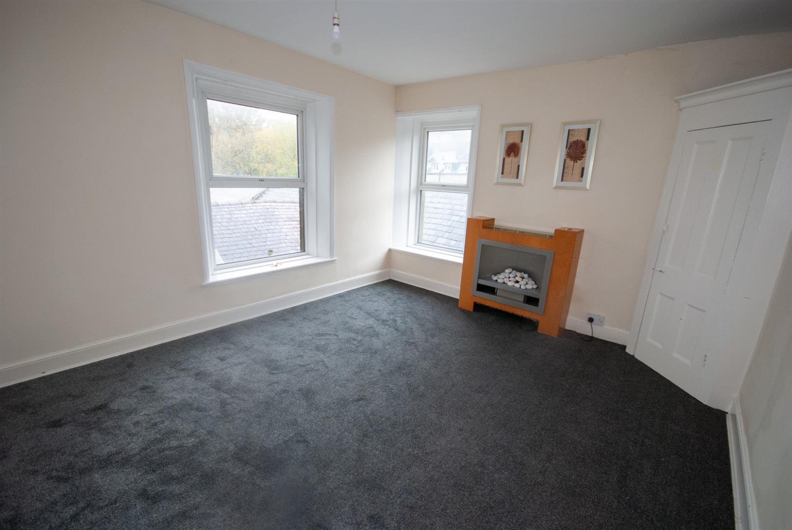 Flat Heaton Place in Buxton