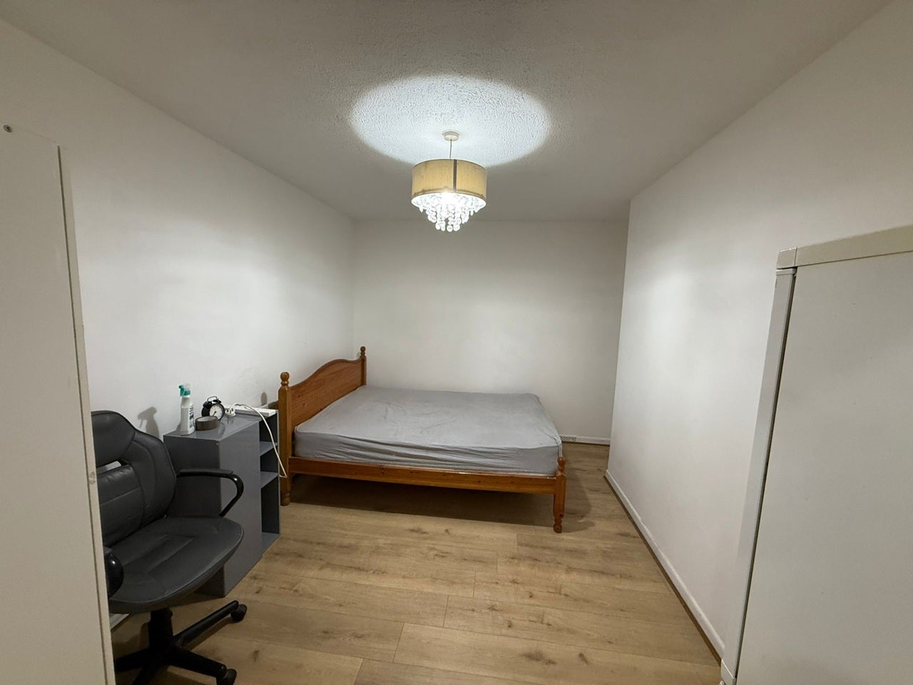Room Denbigh Drive in Greater London
