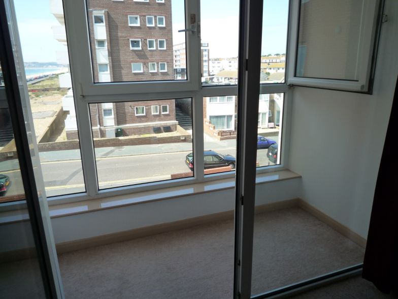 Flat Esplanade in Seaford
