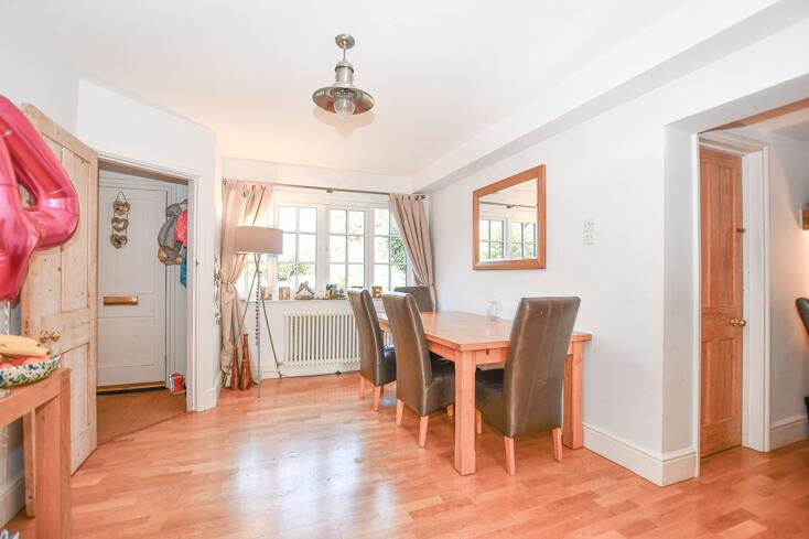 Flat Maple Cottages in St Albans