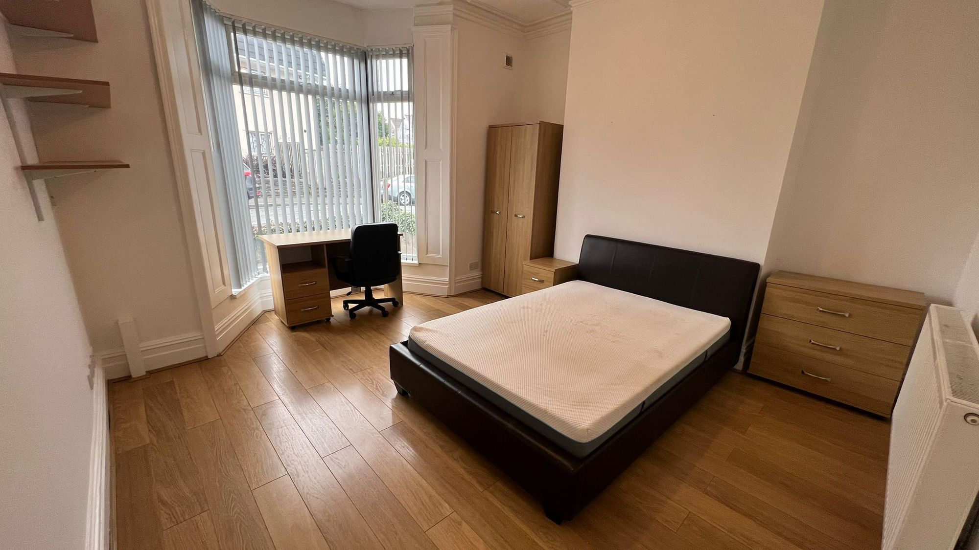 Flat Finsbury Terrace in Swansea