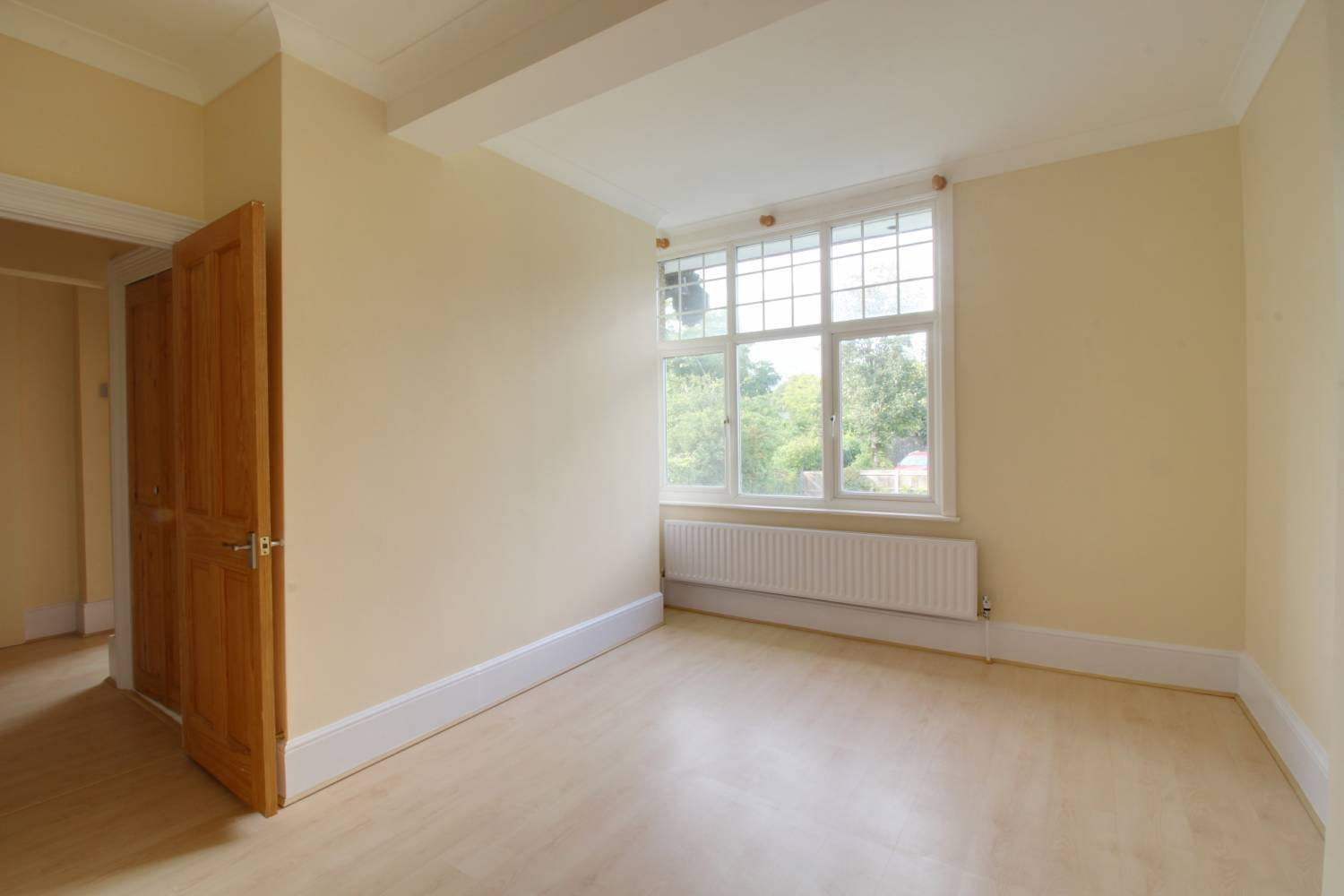 Flat Croham Road in Greater London