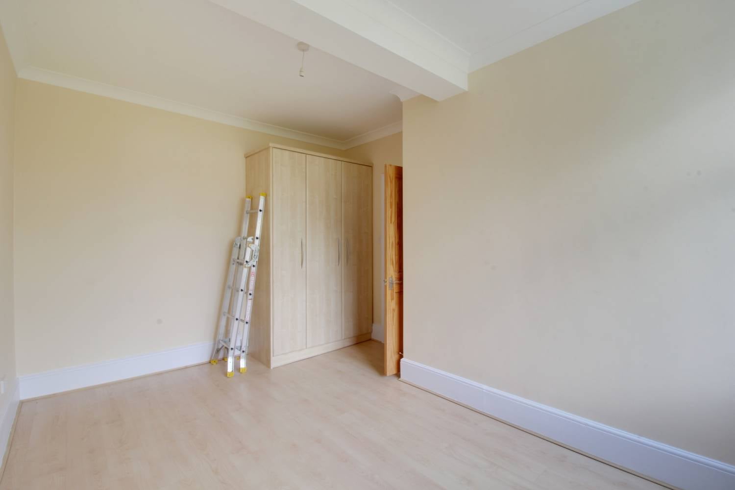 Flat Croham Road in Greater London