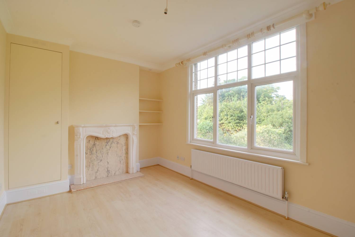 Flat Croham Road in Greater London