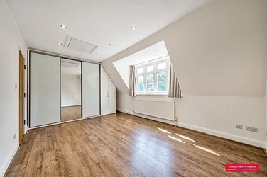 House Friern Barnet Lane in Greater London