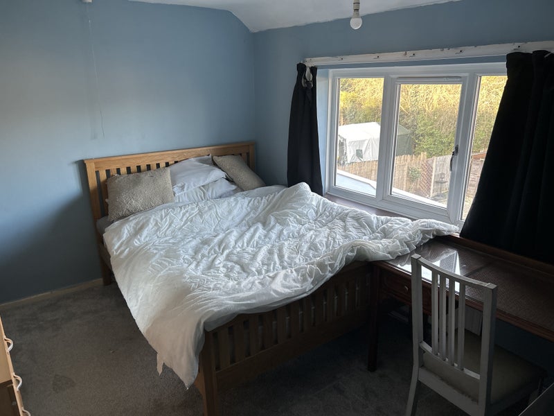 Room Bostocks Lane in Nottingham