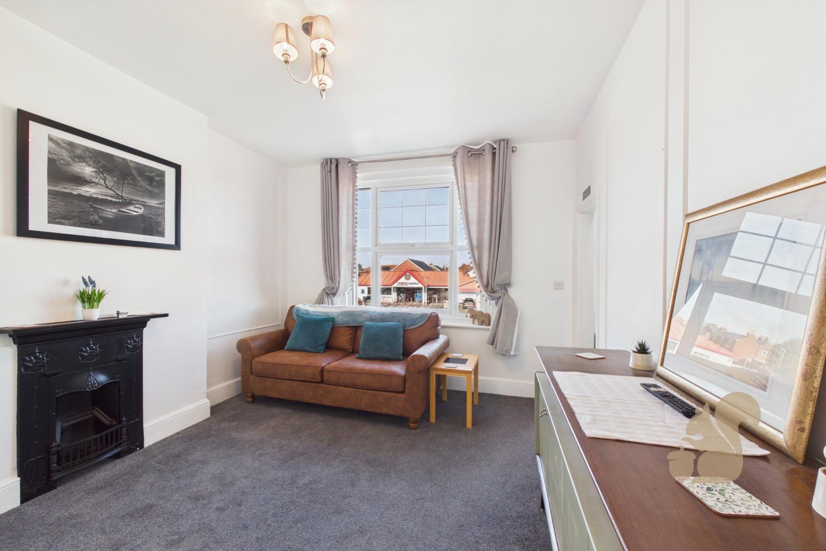 Flat Barfield Road in Colchester