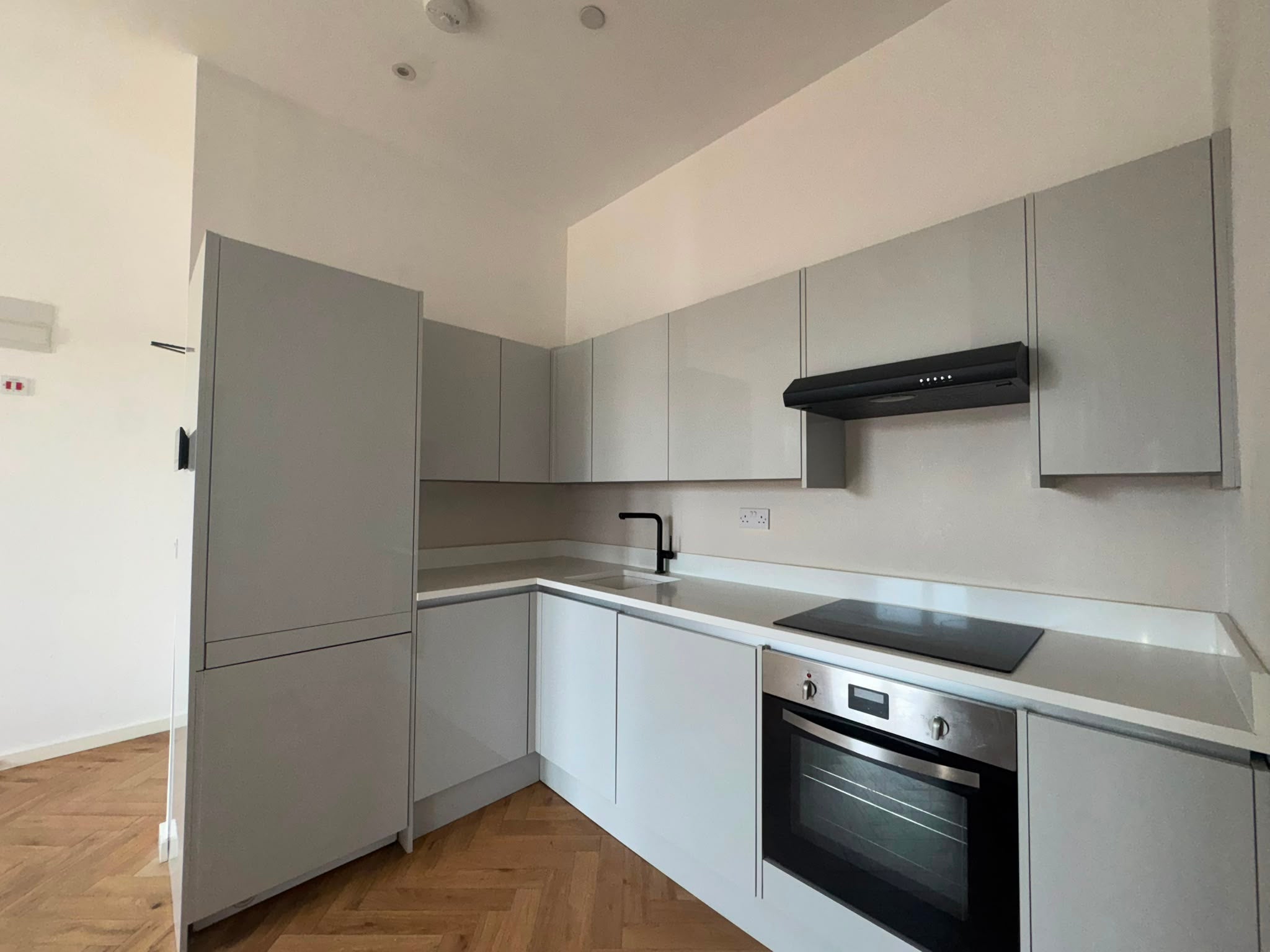 Flat Arklow Road in Greater London