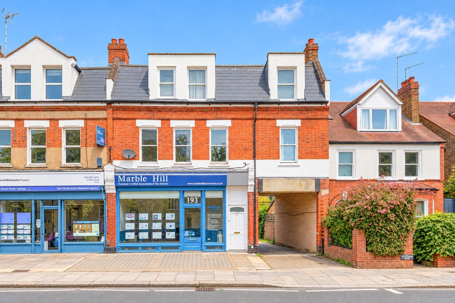 Flat Montpelier Row in Greater London