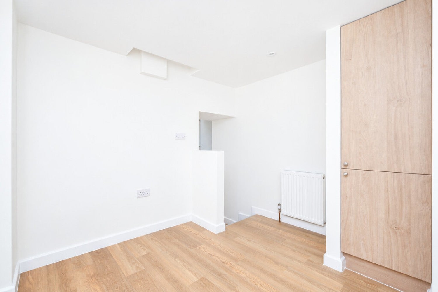 Flat Montpelier Row in Greater London