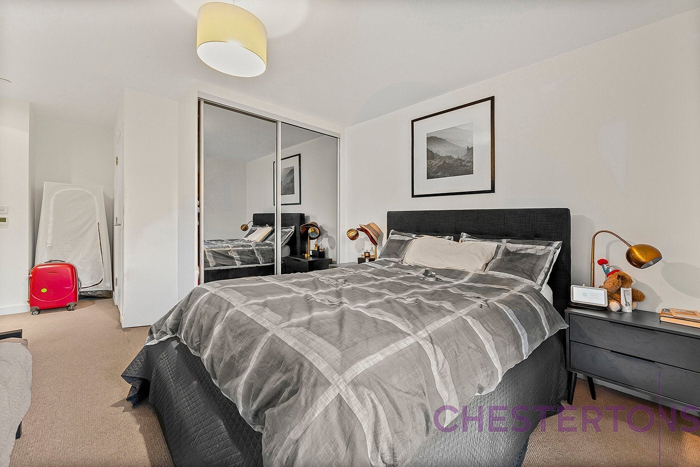 Flat Forrester Way in Greater London