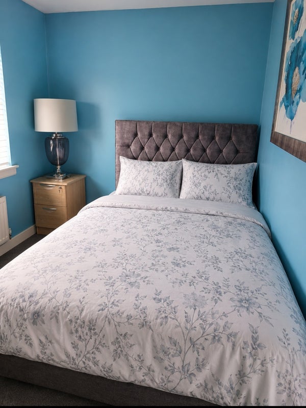 Room Eyrepoint Court in Glasgow