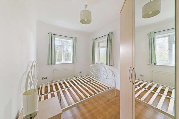 House Blyth Close in Greater London
