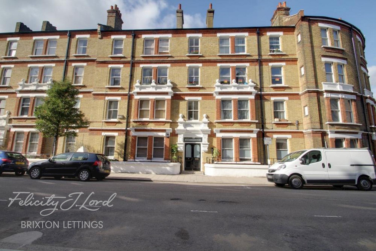 Flat Saltoun Road in Greater London