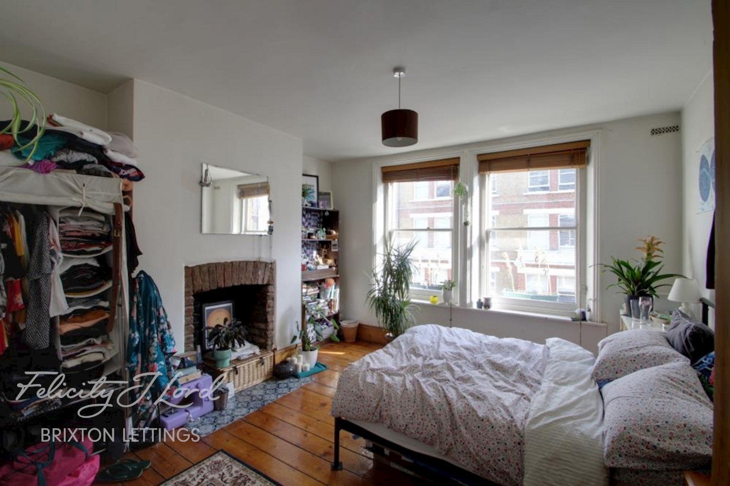 Flat Saltoun Road in Greater London
