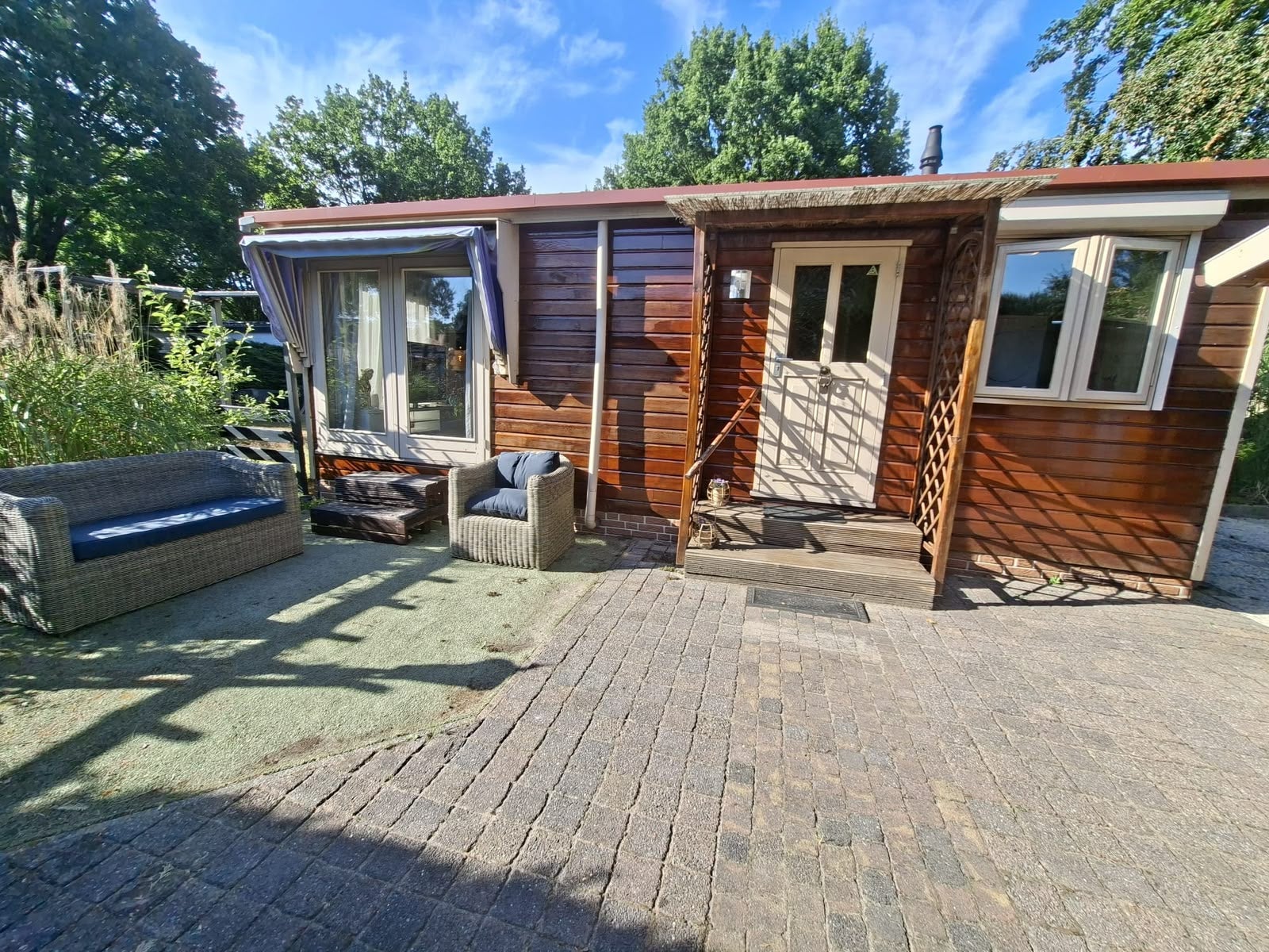 Huis Huisdreef 1 in Alphen
