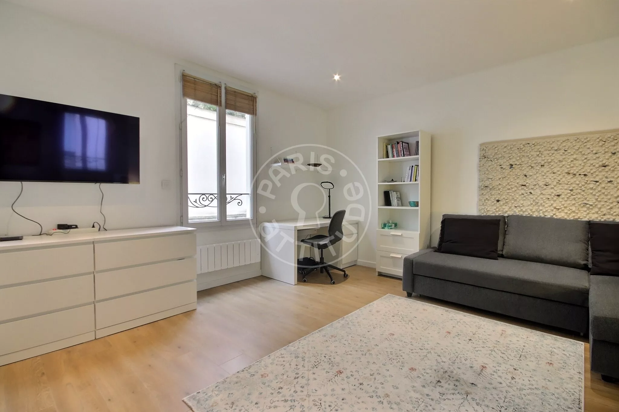 Flat Rue de la Croix Nivert in Paris