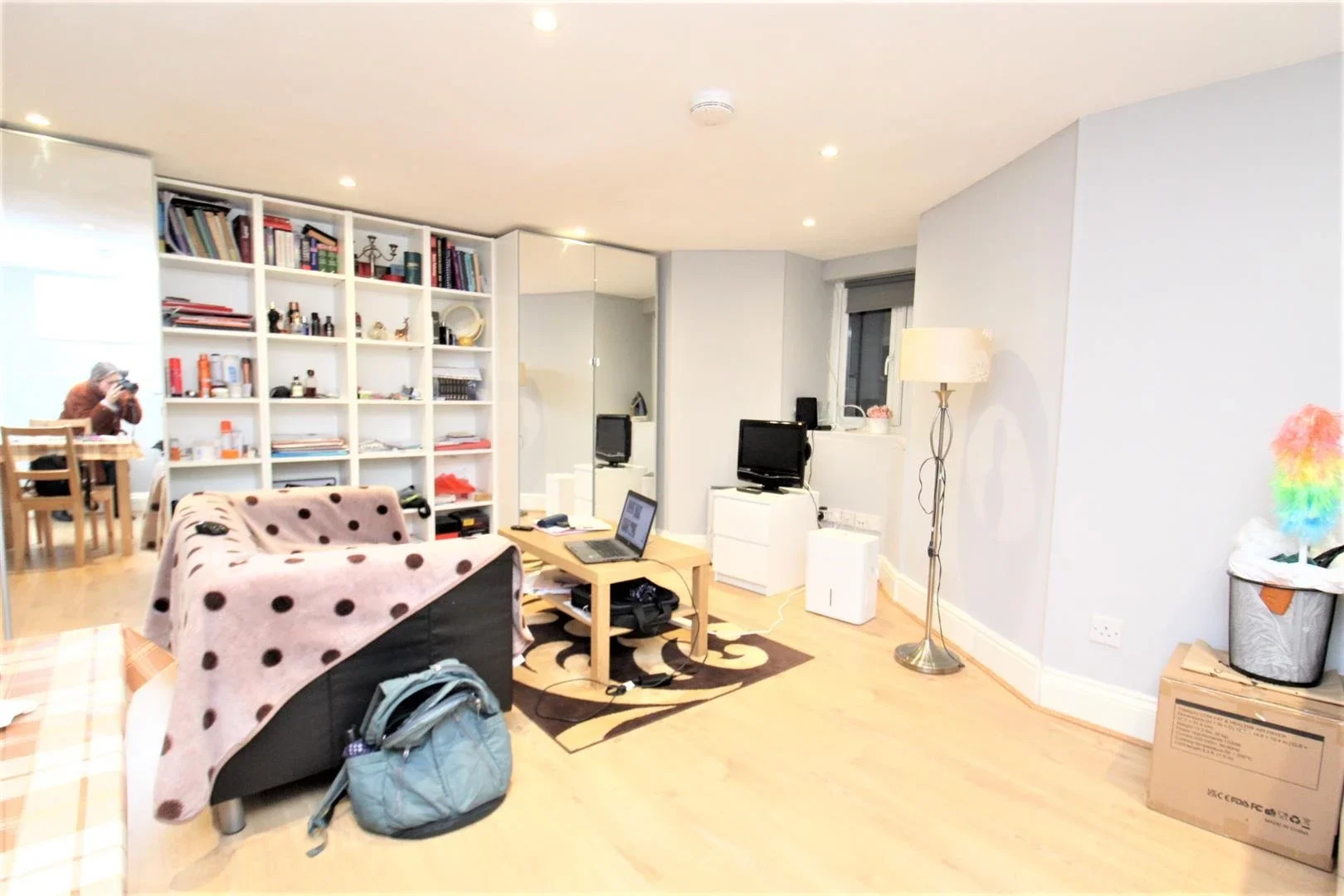 Flat Cranbrook Park in Greater London