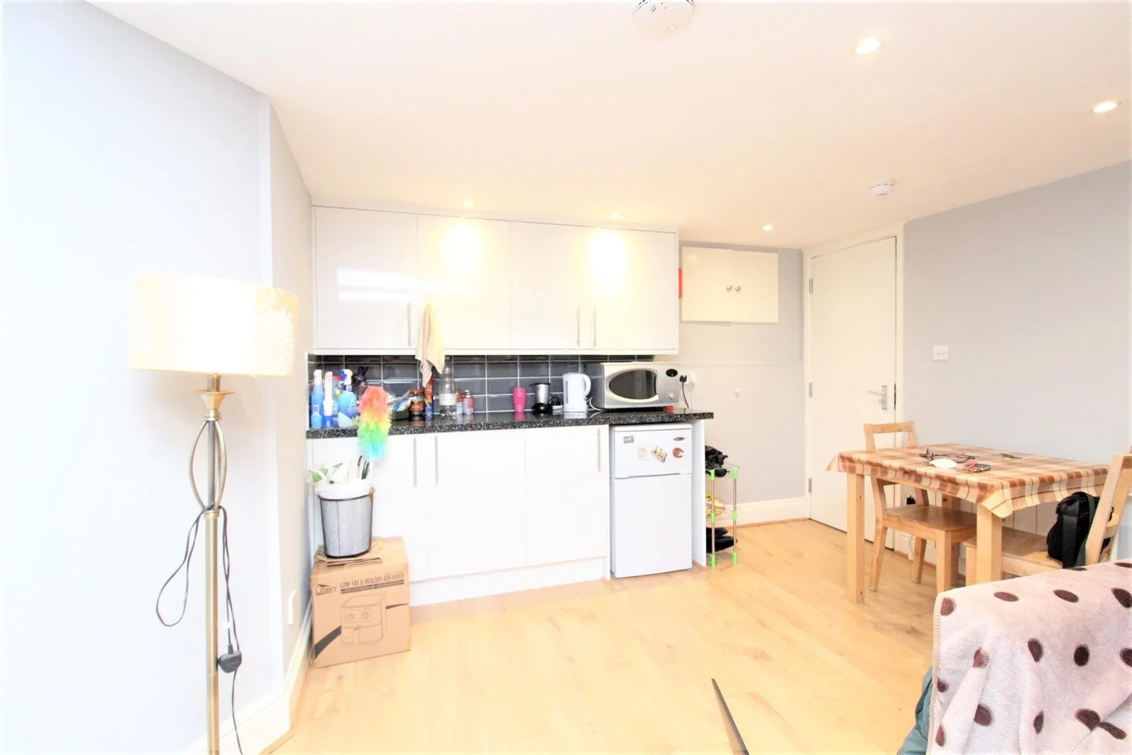 Flat Cranbrook Park in Greater London