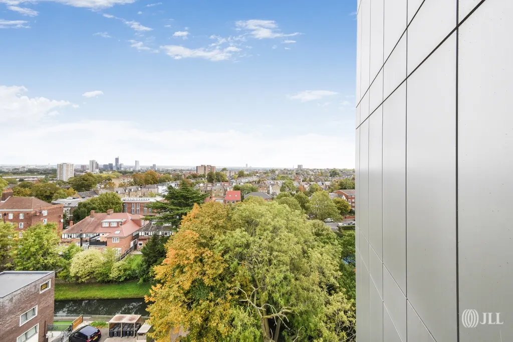 Flat Blackstock Mews in Greater London