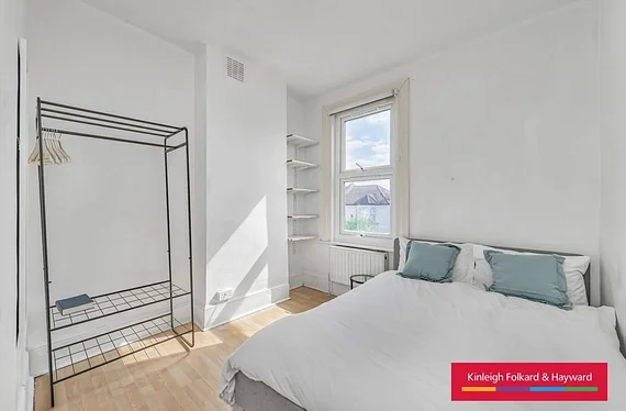 Flat Hafton Road in London
