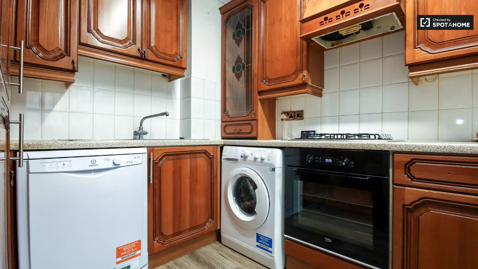 Flat Parry Road in City of Westminster