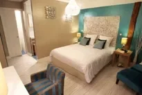 Room Rue Notre-Dame-des-Champs in Tillé