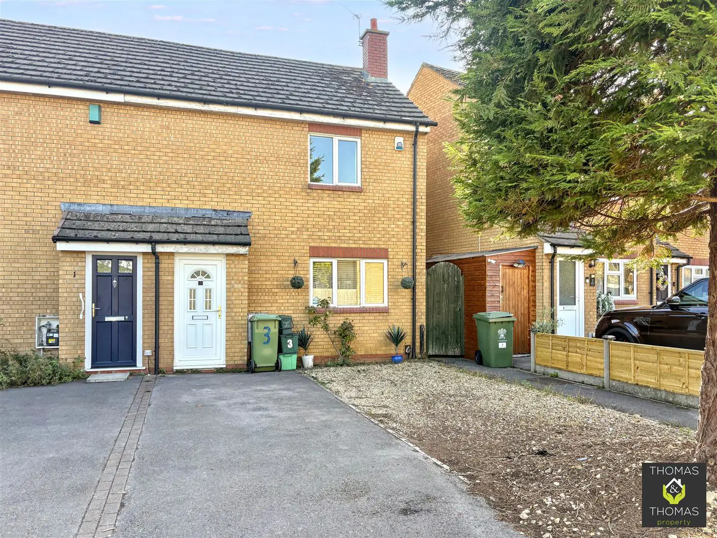 House Marchant Close in Cheltenham