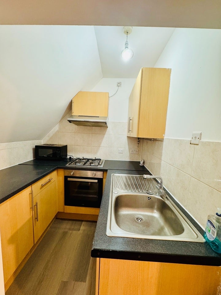 Flat Uxbridge Road in Greater London