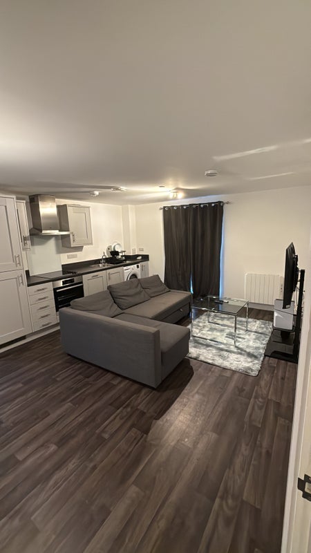 Room Robinson Crescent in Charnwood