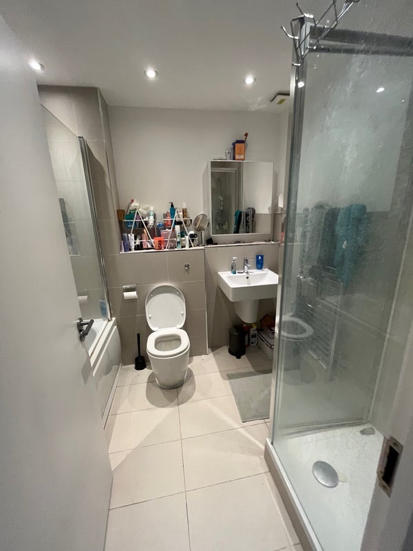 Room Tyssen Street in Greater London